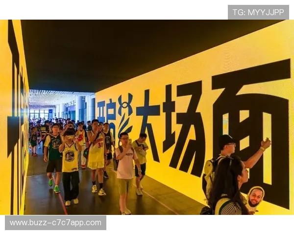 新足球星闪耀赛场引领球队奋勇拼搏点燃全球球迷热情 新足球星闪耀赛场引领球队奋勇拼搏点燃全球球迷热情
